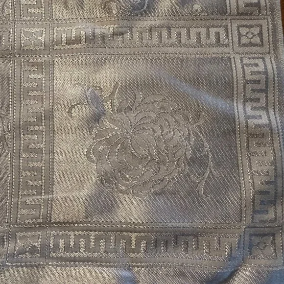 Sold🎈Damask Tablecloth Rectangular Floral Swirl Greek Key Border White - Picture 5 of 11